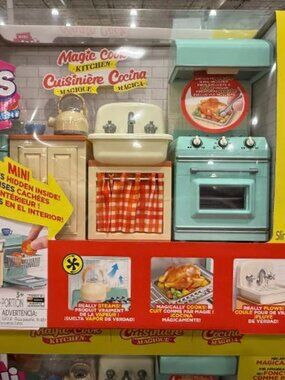 NEW Mini Brands Kitchen Playset with Mixer and Blender